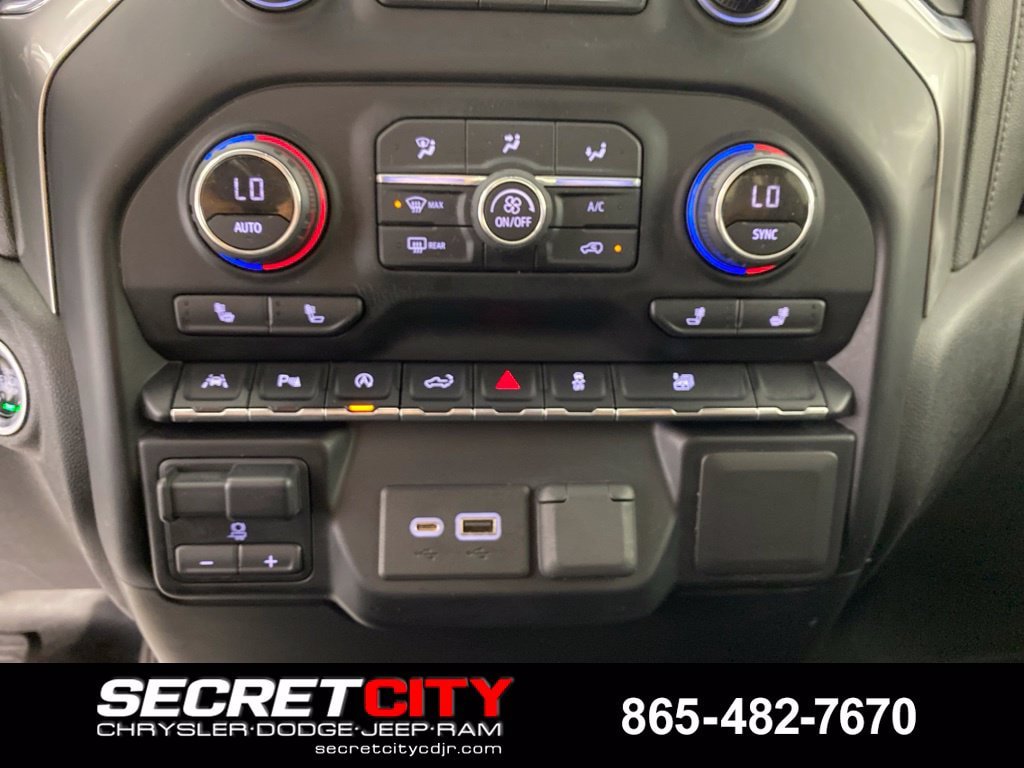 Used 2020 Chevrolet Silverado 1500 LT w/ Convenience Package AWD/4WD image 22