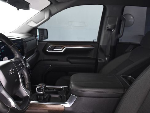 Used 2023 Chevrolet Silverado 1500 LT Trail Boss w/ Protection Package image 19