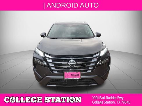 Certified 2024 Nissan Rogue SL AWD/4WD image 9