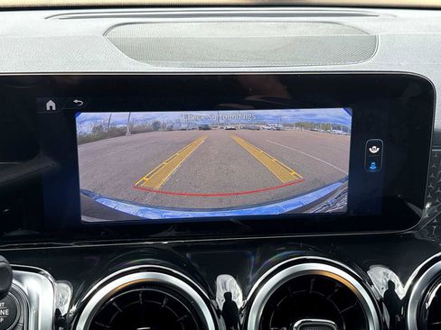 New 2026 Mercedes-Benz GLB 250 4MATIC image 23