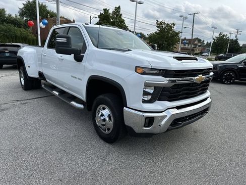 Used 2025 Chevrolet Silverado 3500 LT w/ All Star Edition AWD/4WD image 11
