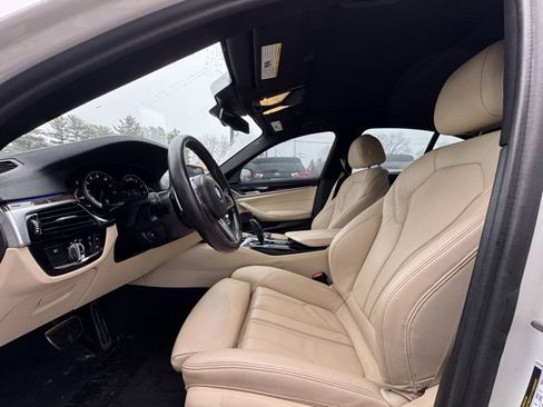 Used 2017 BMW 540i xDrive image 9