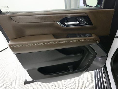 Used 2026 GMC Yukon Denali Ultimate image 18