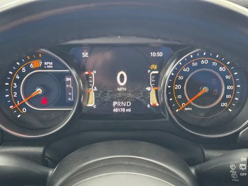 Used 2022 Jeep Wrangler Unlimited Sport w/ Sun And Sound Package AWD/4WD image 18