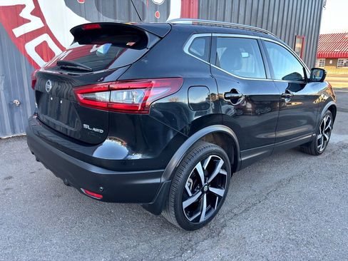 Used 2022 Nissan Rogue Sport SL w/ Premium Package image 10
