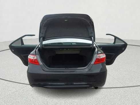 Used 2016 Toyota Camry XSE w/ Moonroof Package FWD image 12
