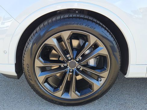 New 2026 Audi Q7 3.0T Premium Plus image 11