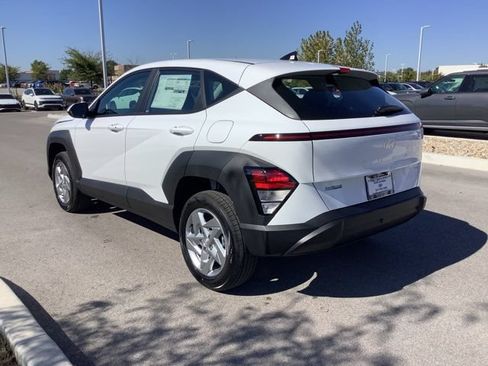 Certified 2026 Hyundai Kona SE AWD/4WD image 9