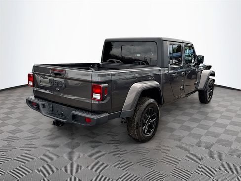 Used 2021 Jeep Gladiator Sport image 6