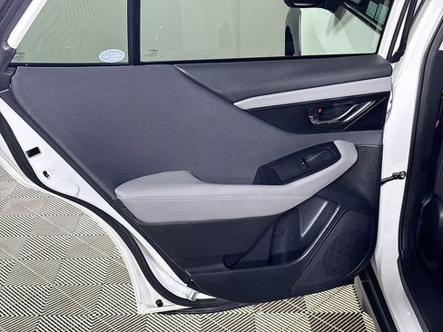 Used 2023 Subaru Outback Premium image 18