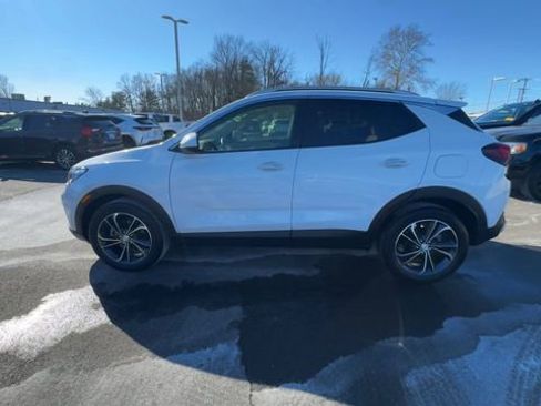 Certified 2023 Buick Encore GX Select image 5