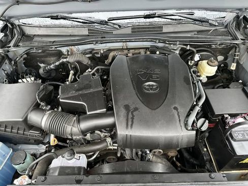 Used 2021 Toyota Tacoma TRD Sport image 19