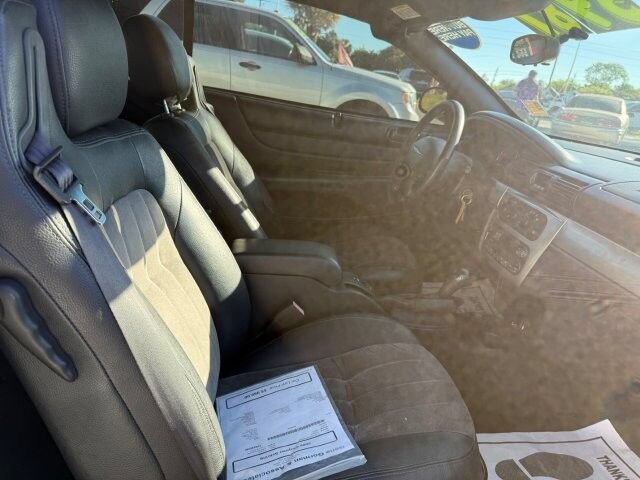 Used 2006 Chrysler Sebring Touring FWD image 10