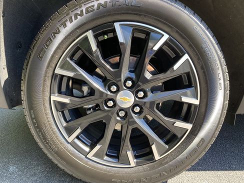 Used 2026 Chevrolet Traverse LT w/ Sun and Wheel Package FWD image 44