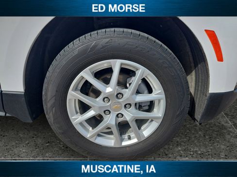 Used 2024 Chevrolet Equinox LT AWD/4WD image 12