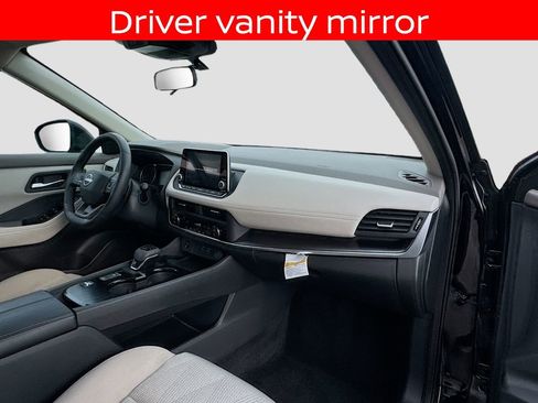 Used 2025 Nissan Rogue SV FWD image 24
