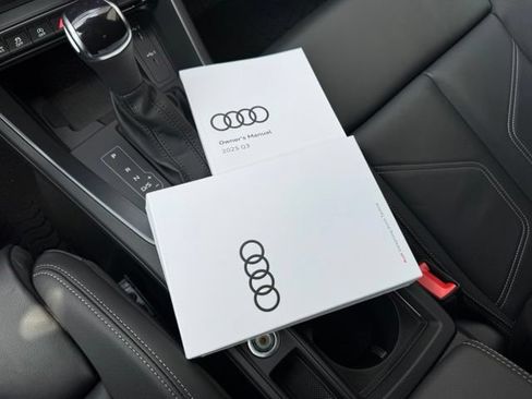 Certified 2025 Audi Q3 2.0T Premium w/ Convenience Package AWD/4WD image 16
