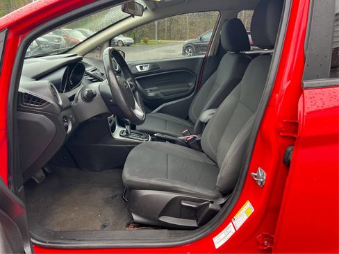 Used 2015 Ford Fiesta SE FWD image 9