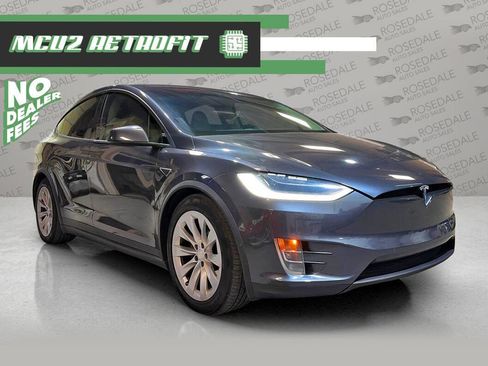 Used 2016 Tesla Model X 60D image 1