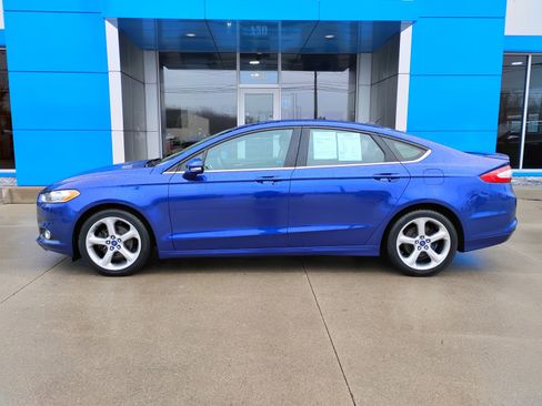 Used 2016 Ford Fusion SE image 30
