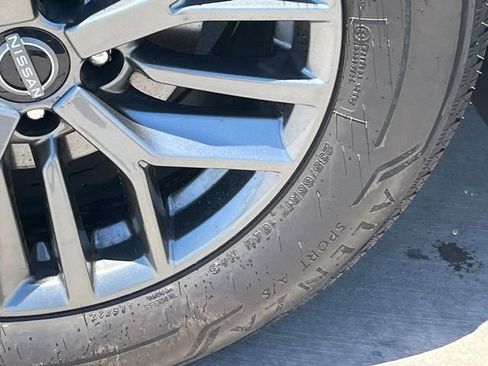 Used 2025 Nissan Rogue S FWD image 8