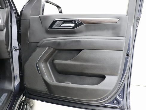 Used 2025 Chevrolet Tahoe LT image 45