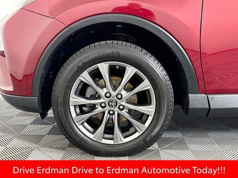Certified 2018 Toyota RAV4 Limited w/ Advanced Technology Package image 4