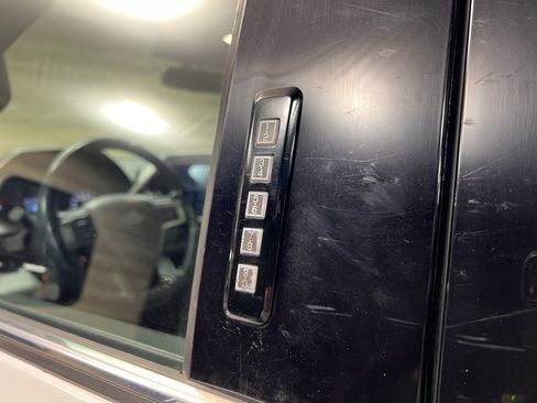 Used 2022 Ford F350 Limited image 35