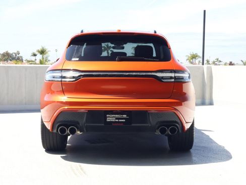 Certified 2025 Porsche Macan image 10