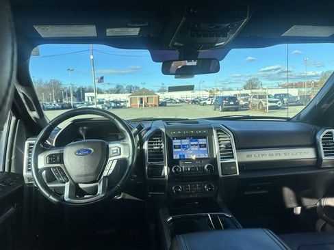 Used 2017 Ford F250 Platinum w/ Platinum Ultimate Package image 7