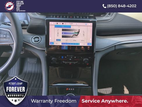 Used 2023 Jeep Grand Cherokee L Limited w/ Luxury Tech Group II RWD image 24