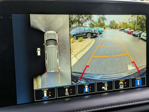 Used 2023 Chevrolet Tahoe LT w/ Luxury Package image 23