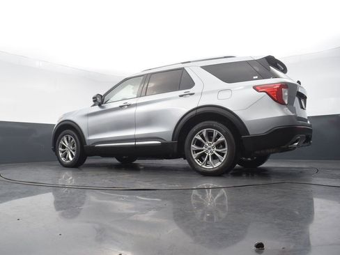 Used 2022 Ford Explorer Limited image 52