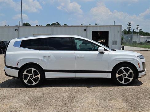 New 2026 Hyundai Ioniq 9 Calligraphy image 4