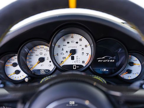 Used 2018 Porsche 911 GT2 RS image 40