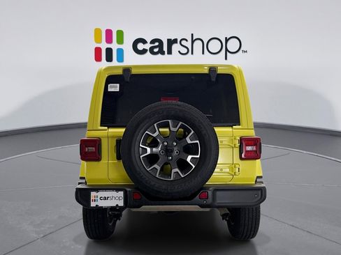 Used 2024 Jeep Wrangler Unlimited Sahara w/ Technology Group image 4