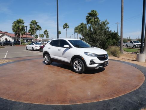 Used 2021 Buick Encore GX Preferred w/ Cold Weather Comfort Package image 1