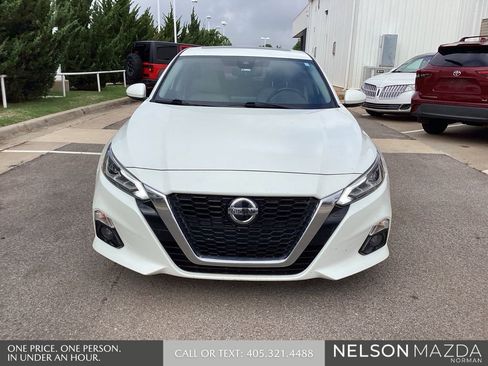 Used 2019 Nissan Altima 2.5 SL image 2