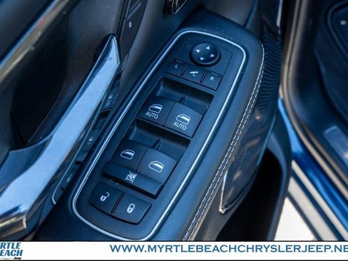 Certified 2022 RAM 1500 Limited image 16