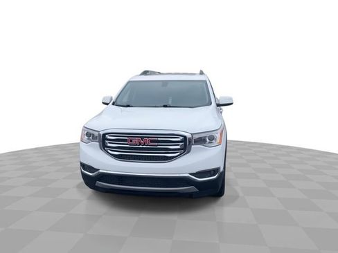 Used 2017 GMC Acadia SLE w/ Driver Alert Package I FWD image 3