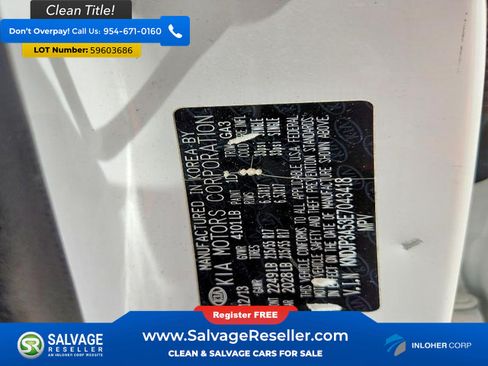 Used 2014 Kia Soul + FWD image 16