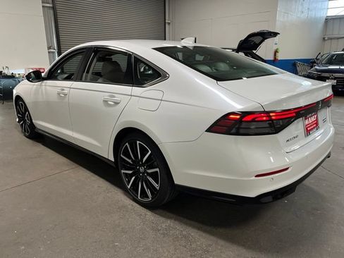 Used 2024 Honda Accord Touring image 5