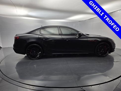 Used 2023 Maserati Ghibli Trofeo image 10