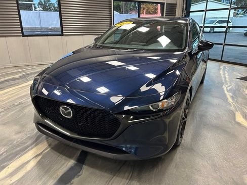 Used 2024 MAZDA MAZDA3 s FWD image 2