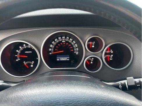 Used 2011 Toyota Sequoia Limited image 18