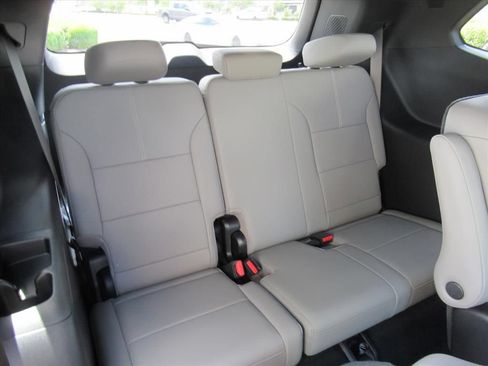 New 2026 GMC Acadia Elevation FWD image 28