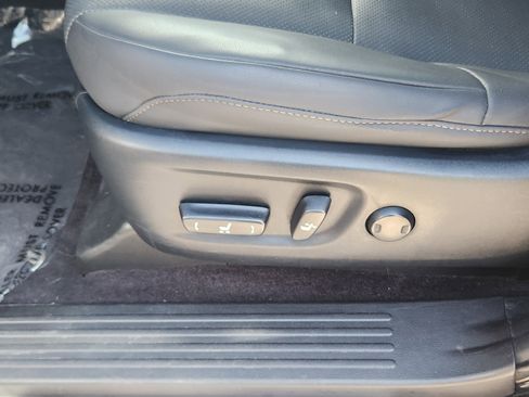 Used 2020 Lexus GX 460 Premium w/ Premium Package AWD/4WD image 12