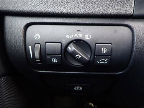 Used 2013 Volvo S60 T5 image 23