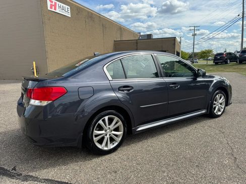 Used 2013 Subaru Legacy 2.5i Limited AWD/4WD image 10