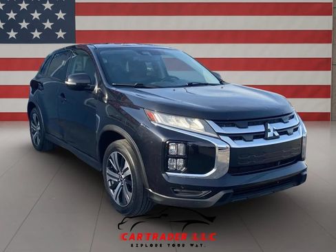 Used 2021 Mitsubishi Outlander Sport SE FWD image 3
